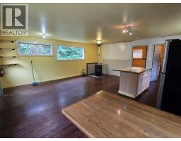 Living room - 6654 Zeeben Road, Ymir, BC V0G2K0 Photo 3