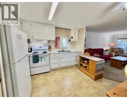 Den - 999 Burnaby Avenue Unit 42, Penticton, BC V2A1G7 Photo 5