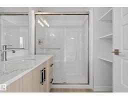 Kitchen - 4904 49 Av, Gibbons, AB T0A1N0 Photo 3