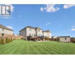 Kitchen - 220 Harpin Way E, Centre Wellington, ON N1M2W3 Photo 2