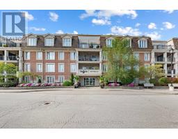 Living room - 405 4620 Highway 7, Vaughan, ON L4L0B3 Photo 2