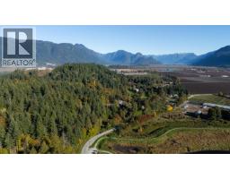 20255 Menzies Road, Pitt Meadows, BC V3Y2T9 Photo 2