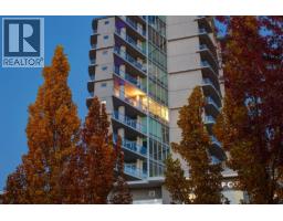 Living room - 2040 Springfield Road Unit 701, Kelowna, BC V1Y9N7 Photo 2