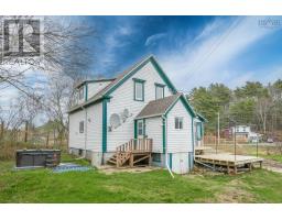 Living room - 7484 Highway 3 Martins River Ns, Martins River, NS B0J2E0 Photo 3