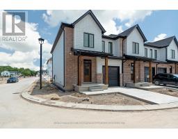 Living room - 17 147 Scotts Drive, Lucan Biddulph, ON N0M2J0 Photo 2