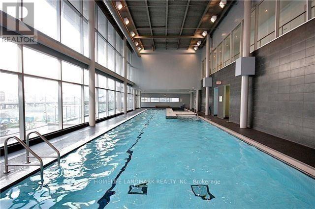 Unit 811 4 K Spadina Avenue