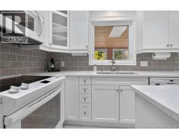 Family room - 103 Labrosse, Moncton, NB E1A4W9 Photo 2