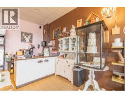 22777 Dewdney Trunk Road, Maple Ridge, BC V2X3J2 Photo 4