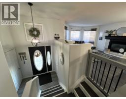 Dining room - 5516 W 57 Street, Fort Nelson, BC V0C1R0 Photo 2