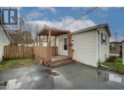 Bath (# pieces 1-6) - 27 Bridget Avenue, Spryfield, NS B3R1H8 Photo 4