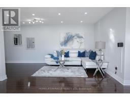 Eating area - 2 Davidson Street, Whitby, ON L1P1V7 Photo 5