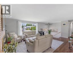 Full bathroom - 449 Barkley Road, Kelowna, BC V1W1E4 Photo 5