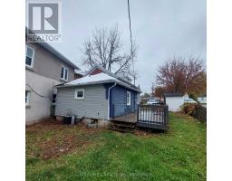 Living room - 8 Montague Street, Smiths Falls, ON K7A2M1 Photo 5