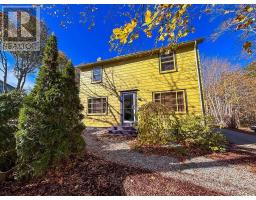 180 Dufferin Street, Bridgewater, NS B4V2G7 Photo 3