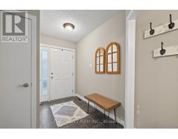 Living room - 96 690 Little Grey Street, London East, ON N5Z4M9 Photo 4