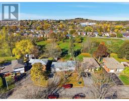 Primary Bedroom - 805 Highland Court, Peterborough, ON K9H5K1 Photo 4