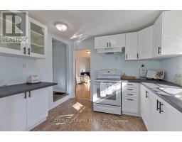 208 Golf Course Road, Laurentian Valley, ON K8A7B3 Photo 3