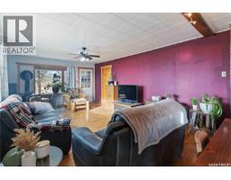 Living room - Nw 27 45 6 W 3rd 40 Highway, Blaine Lake, SK S0J1R0 Photo 4