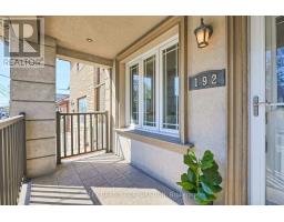 192 Coxwell Avenue, Image 2