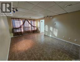 Primary Bedroom - 807 3rd Avenue W, Meadow Lake, SK S9X1A2 Photo 4