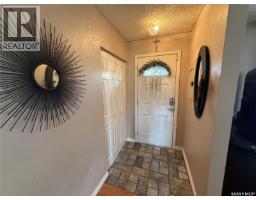 Dining room - 216 Ash Drive, Weyburn, SK S4H0S2 Photo 2