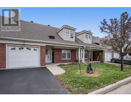 Bathroom - 17 2705 Kingsway Drive, Kitchener, ON N2C2T2 Photo 2