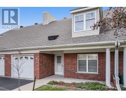 Kitchen - 17 2705 Kingsway Drive, Kitchener, ON N2C2T2 Photo 3