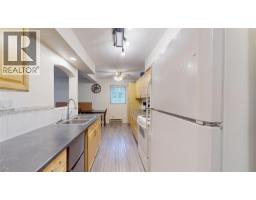 Primary Bedroom - 101 A 1335 Alpine Drive, Elkford, BC V0B1H0 Photo 3