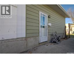 Kitchen - 87 Carter Crescent, Regina, SK S4X2C8 Photo 2