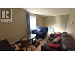 Kitchen - 3936 Castle Road, Regina, SK S4S6A4 Photo 3