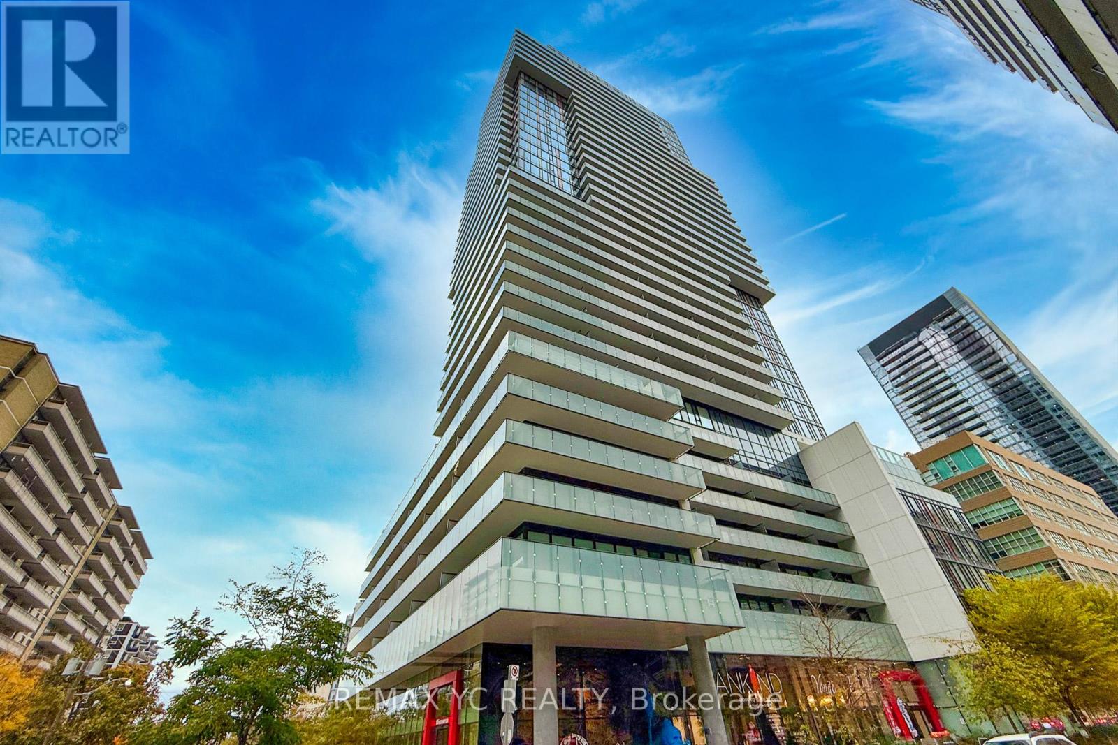 2103 185 Roehampton Avenue