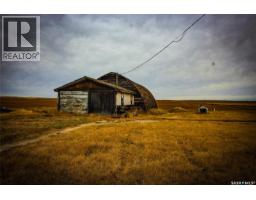 Living room - Haux Acreage, Bone Creek Rm No 108, SK S0N2M0 Photo 2