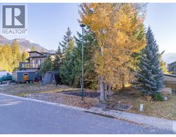 1526 Cedar Street, Golden, BC V0A1H0 Photo 5