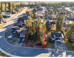 1526 Cedar Street, Golden, BC V0A1H0 Photo 2