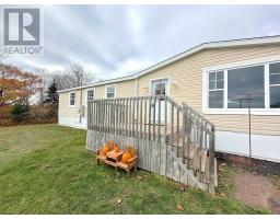 Mud room - 126 St Catherines Road, Chepstow, PE C0A2B0 Photo 2