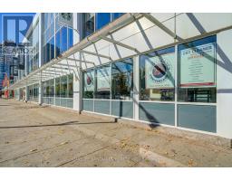 396 St Clair Avenue W, Toronto, ON M5P3N3 Photo 5