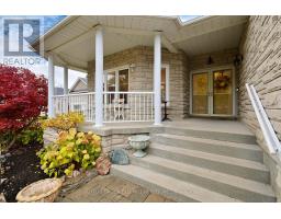Dining room - 128 Carmela Avenue, Richmond Hill, ON L4E2V6 Photo 3