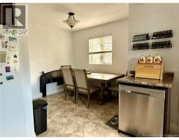 626 Charles, Dieppe, NB E1A1Z6 Photo 4
