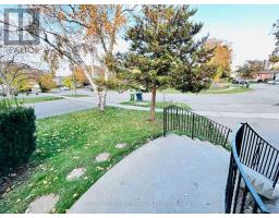 23 Hildenboro Square, Image 2