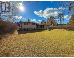 Bathroom - 8169 Main Street E, Adjalatosorontio, ON L0M1M0 Photo 2