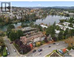 Ensuite - 202 7 Gorge Rd W, Saanich, BC V9A1L9 Photo 4