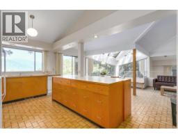 6648 Marine Drive, West Vancouver, BC V7W2S9 Photo 4