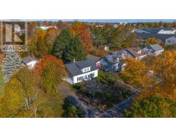 Dining room - 31 Gower Street, Charlottetown, PE C1A5V3 Photo 2