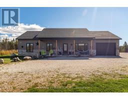Dining room - 621 Lindsay 30 Road, Northern Bruce Peninsula, ON N0H1Z0 Photo 2