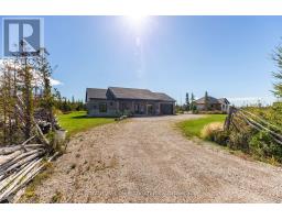 Kitchen - 621 Lindsay 30 Road, Northern Bruce Peninsula, ON N0H1Z0 Photo 3