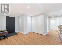 Primary Bedroom - 2106 33 University Avenue, Toronto, ON M5J2S7 Photo 4