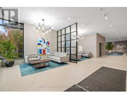 Living room - 326 555 William Graham Drive, Aurora, ON L4G3L1 Photo 2