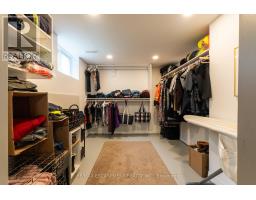 Laundry room - 4 Adelaide Avenue, Brantford, ON N3S7H3 Photo 5