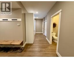 Living room - 5977 Dempsey Lake Road, Lac La Hache, BC V0K1T0 Photo 5