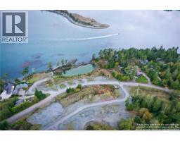 7030 Fisher Pl, Sooke, BC V9Z1A8 Photo 5